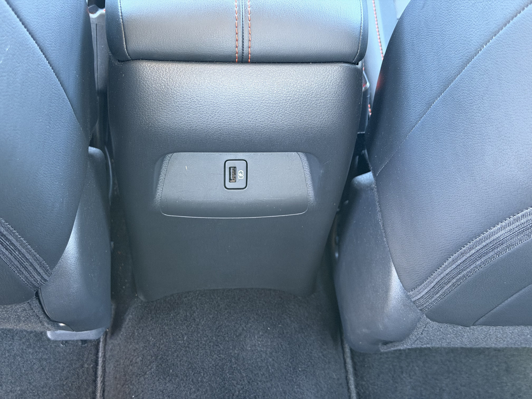 Used 2025 Nissan Sentra SR w/ SR Premium Package FWD image 26