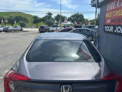 Used 2021 Honda Civic LX image 11