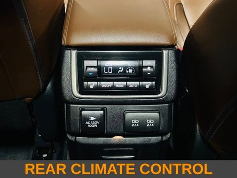 Used 2022 Subaru Ascent Touring AWD/4WD image 10