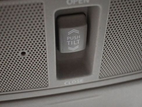 Used 2017 Nissan Murano SL image 42