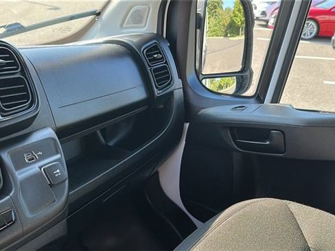 Used 2023 RAM ProMaster 2500 image 18