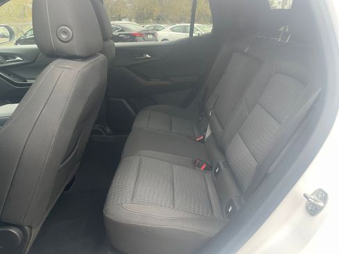 Used 2025 Chevrolet Equinox LT image 24