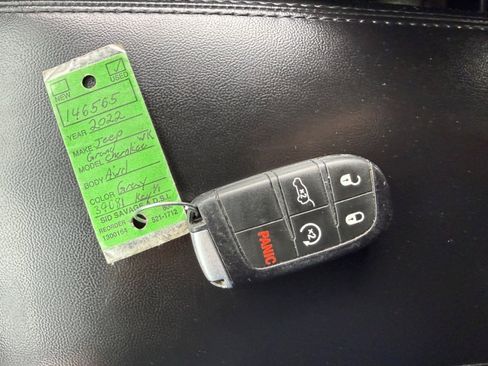 Used 2022 Jeep Grand Cherokee Laredo X image 39