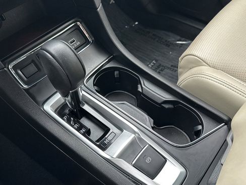 Used 2023 Subaru Ascent Limited image 19