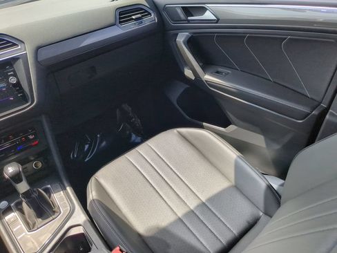 Certified 2023 Volkswagen Tiguan SE R-Line FWD image 15