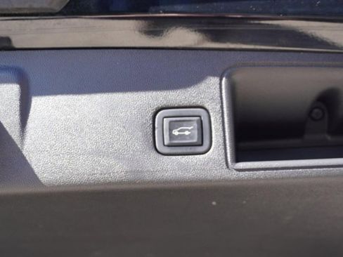 Used 2021 GMC Terrain SLT w/ Infotainment Package II image 10