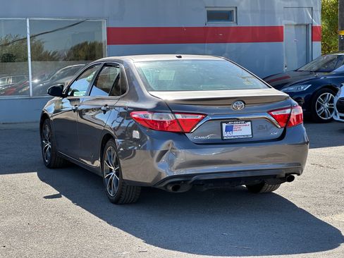 Used 2015 Toyota Camry XSE FWD image 7