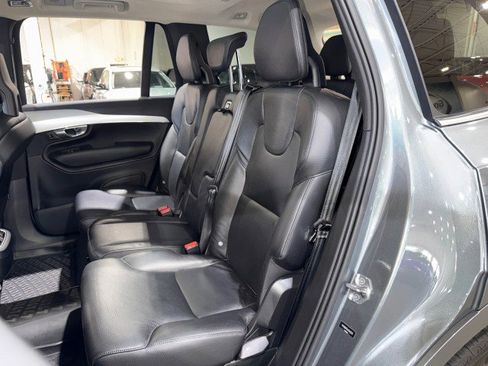 Used 2018 Volvo XC90 T5 Momentum w/ Convenience Package image 59