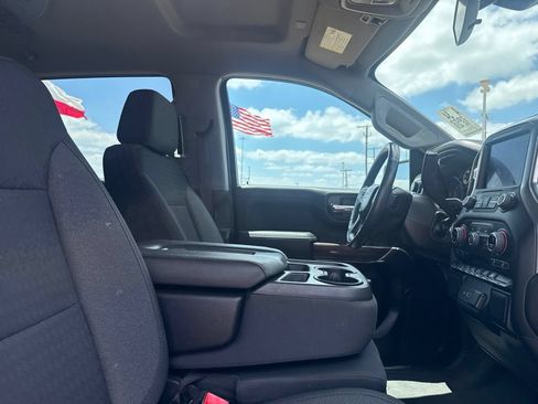 Used 2022 Chevrolet Silverado 1500 LT AWD/4WD image 28
