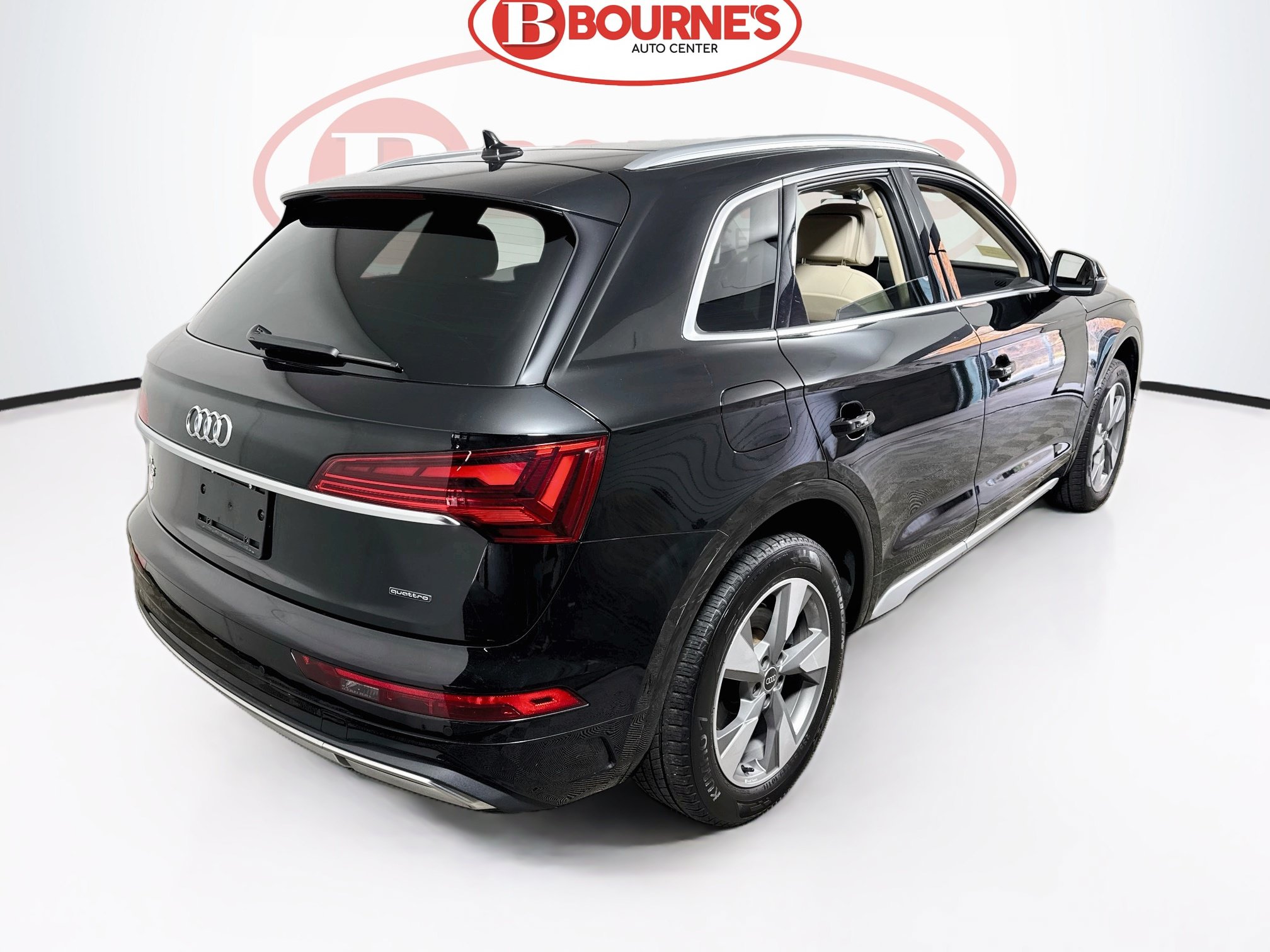 Used 2023 Audi Q5 2.0T Premium Plus w/ Premium Plus Package AWD/4WD image 10