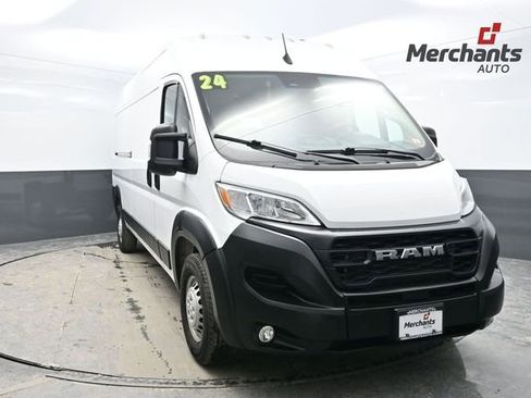 Used 2024 RAM ProMaster 2500 w/ Convenience Group image 1