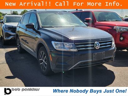 Used 2021 Volkswagen Tiguan SE w/ Panoramic Sunroof Package