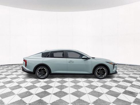 New 2025 Kia K4 EX image 10