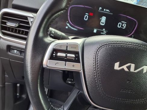 Used 2025 Kia Telluride S image 18