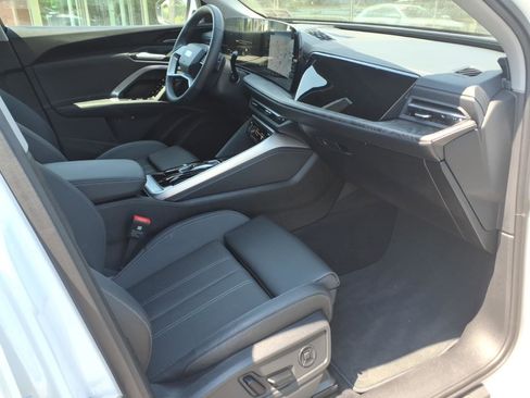 Used 2025 Audi Q5 Premium Plus AWD/4WD image 30