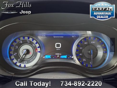 Used 2018 Chrysler 300 S AWD/4WD image 18