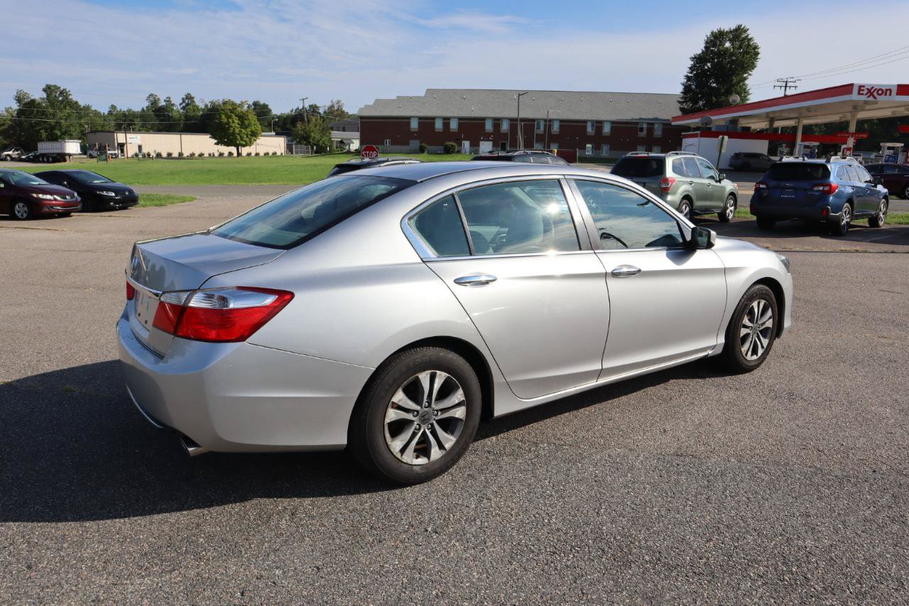 Used 2015 Honda Accord LX image 7