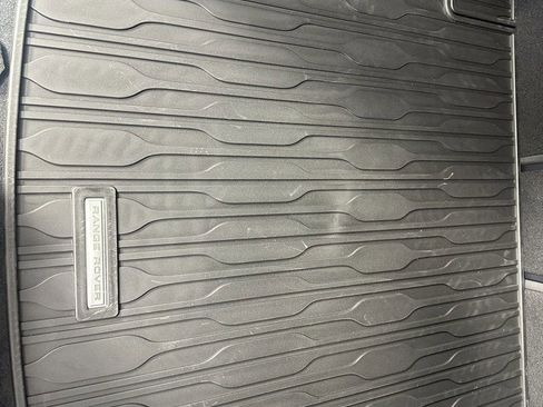 Certified 2025 Land Rover Range Rover Velar S image 31