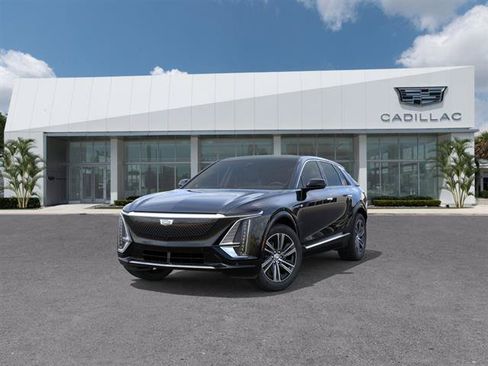 New 2025 Cadillac Lyriq Luxury w/ LPO, Floor Liner Package RWD image 8