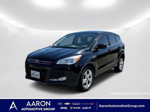 Used 2015 Ford Escape SE FWD image 1