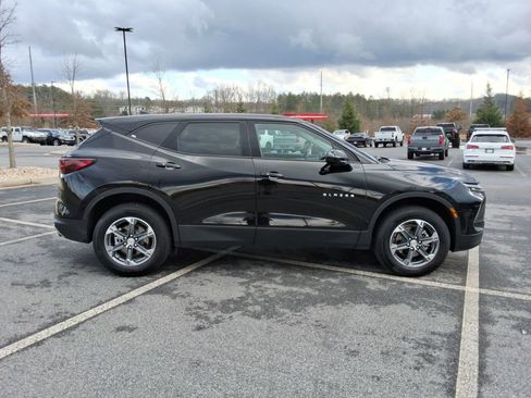 Certified 2025 Chevrolet Blazer LT image 4