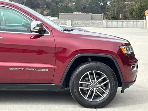 Used 2019 Jeep Grand Cherokee Limited AWD/4WD image 35