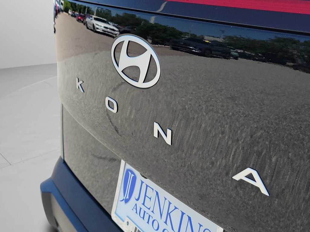 Used 2025 Hyundai Kona SEL FWD image 41