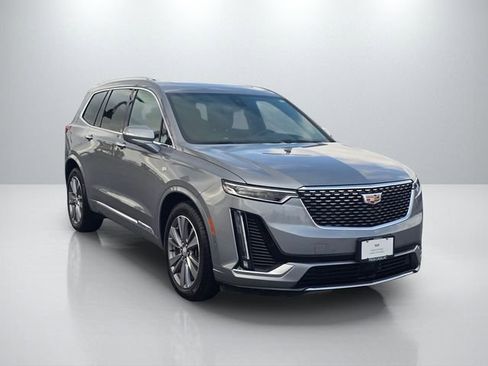 Used 2024 Cadillac XT6 Premium Luxury w/ Technology Package FWD image 3