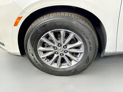 Used 2023 Buick Enclave Essence FWD image 38