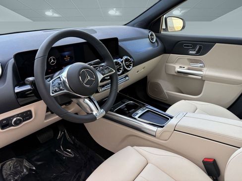 New 2026 Mercedes-Benz GLA 250 4MATIC image 4