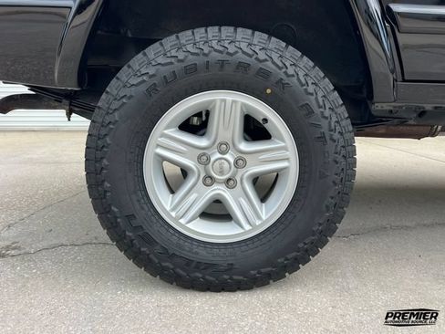 Used 2001 Jeep Cherokee Limited AWD/4WD image 47