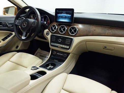 Used 2018 Mercedes-Benz GLA 250 4MATIC image 26