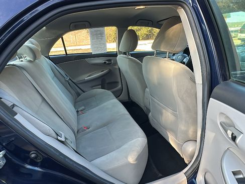 Used 2012 Toyota Corolla L image 24