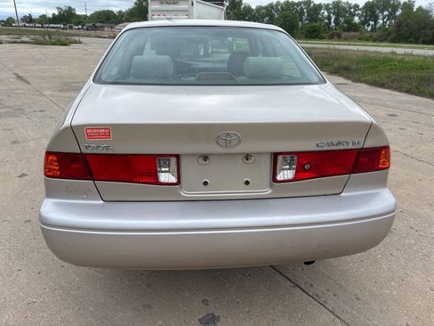Used 2000 Toyota Camry LE image 5