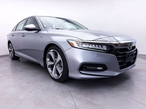 Used 2019 Honda Accord Touring image 10