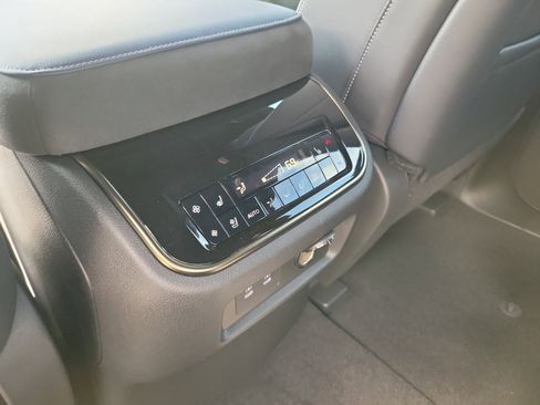 Certified 2026 INFINITI QX80 4WD w/ Sport Exterior Package image 28