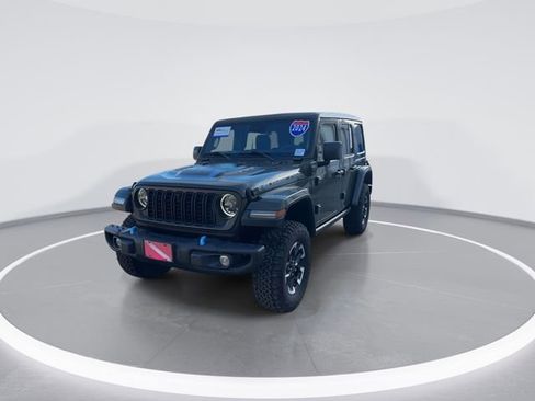 Used 2024 Jeep Wrangler Unlimited Rubicon 4xe image 2