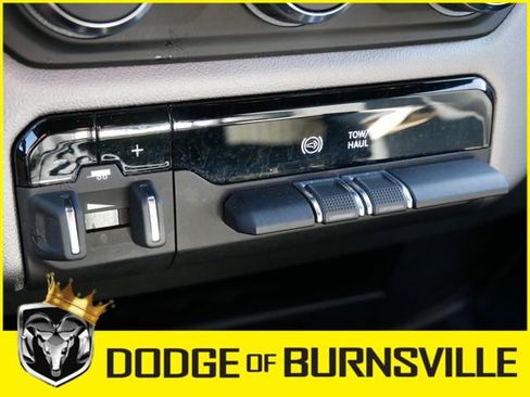 Used 2024 RAM 3500 Big Horn image 23