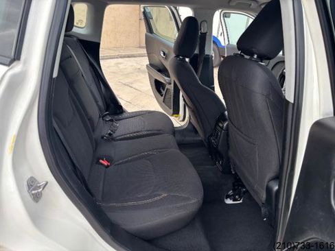 Used 2018 Jeep Compass Sport image 27