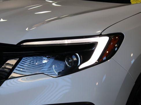 Used 2022 Honda Pilot Special Edition image 2