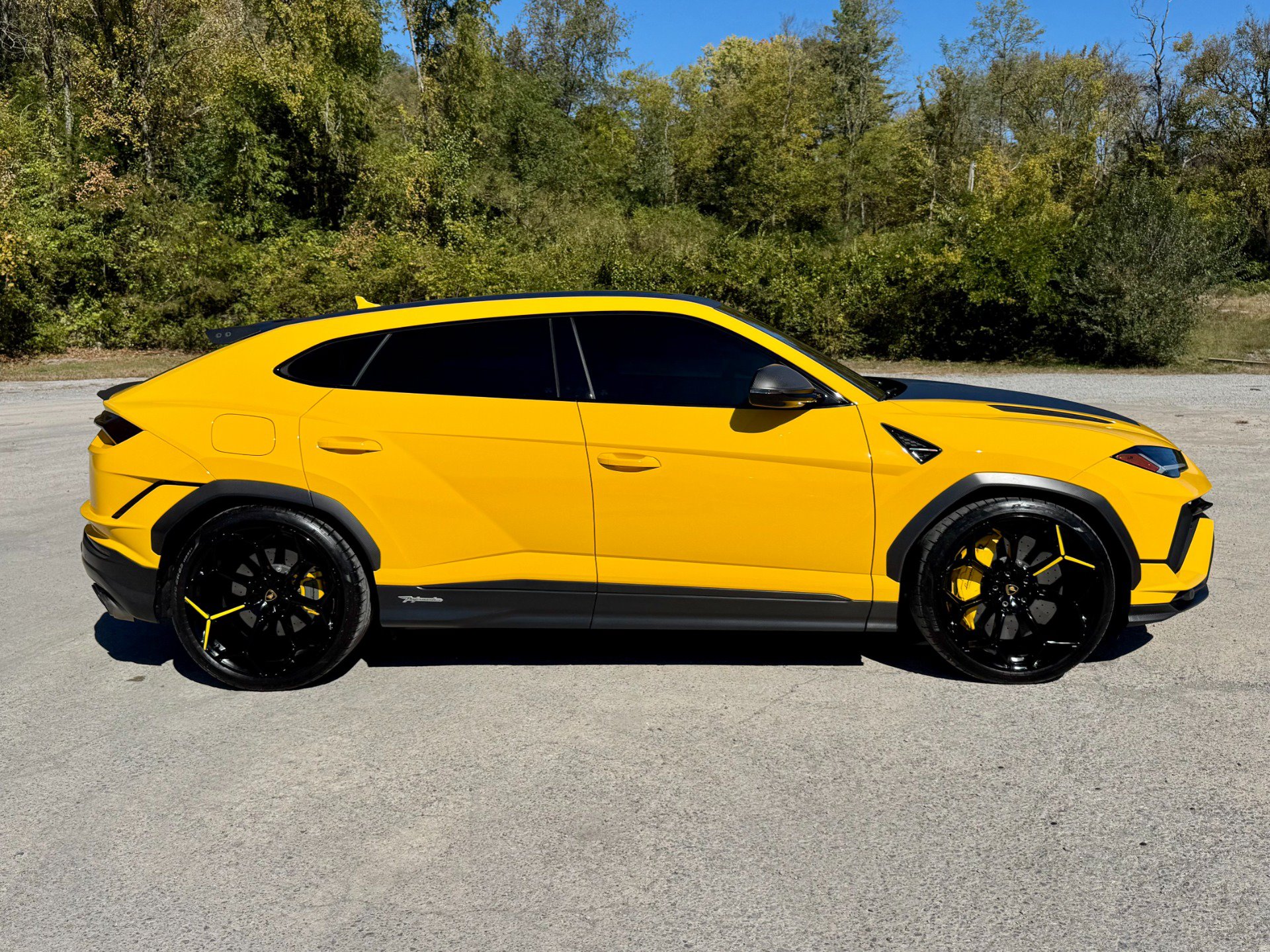 Used 2024 Lamborghini Urus Performante AWD/4WD image 7