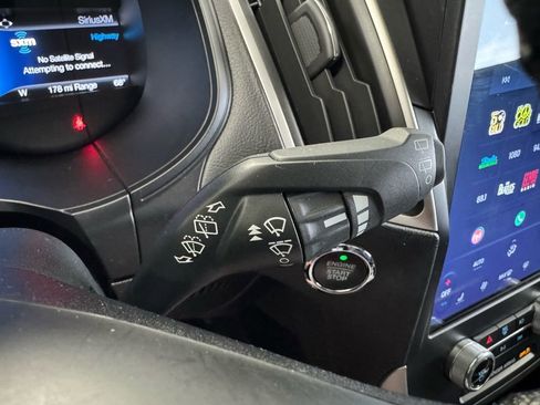 Used 2022 Ford Edge SEL AWD/4WD image 35