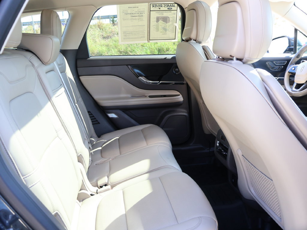 Used 2021 Lincoln Corsair Reserve AWD/4WD image 12