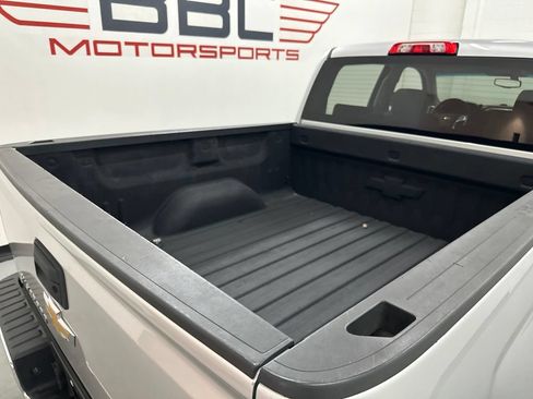 Used 2017 Chevrolet Silverado 1500 LT w/ Texas Edition RWD image 12