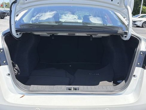 Certified 2025 Nissan Versa SV w/ Trunk Package FWD image 28