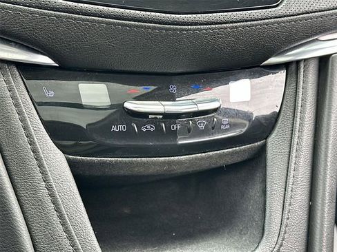 Certified 2019 Cadillac XT5 Luxury AWD/4WD image 36