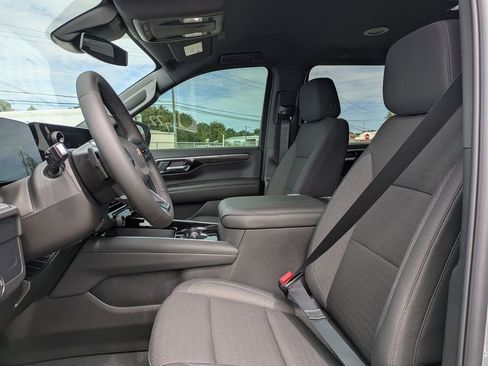 New 2026 Chevrolet Suburban LS image 15