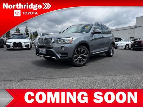 Used 2017 BMW X3 xDrive28i AWD/4WD image 3