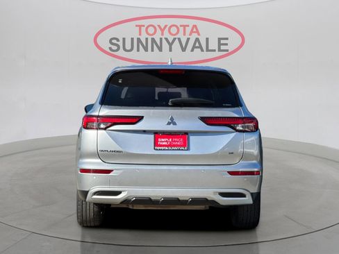 Used 2024 Mitsubishi Outlander SE image 8