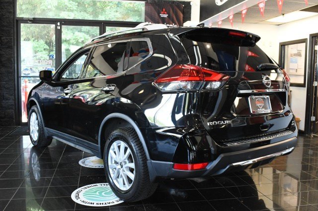 Used 2019 Nissan Rogue SV AWD/4WD image 8